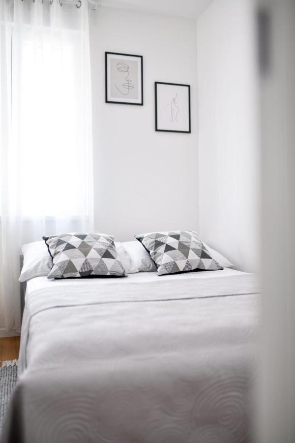 Apartment T&M ซาดาร์ ภายนอก รูปภาพ